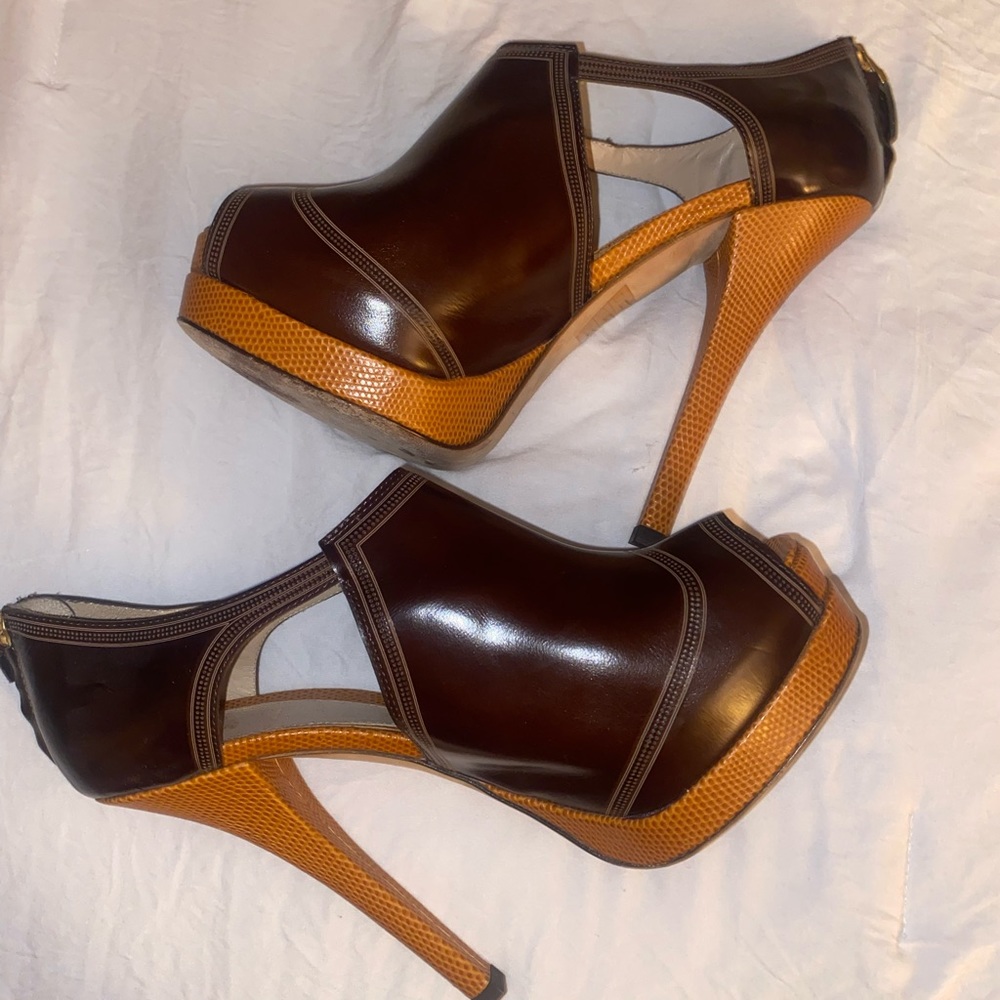 Authentic Fendi brown peep toe leather platform
